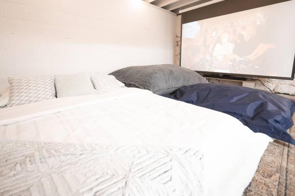 Reno'S Biggest Little House - Cozy Home Theatre Kültér fotó